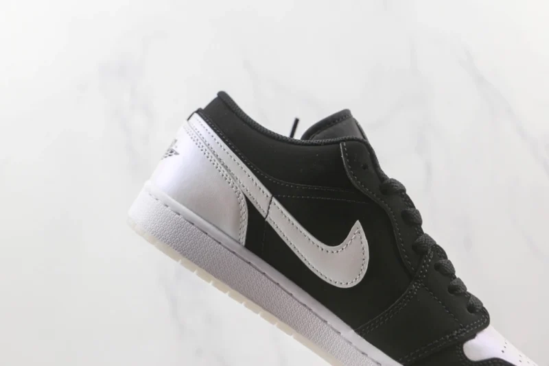 Tênis Air Jordan 1 Low - Black White Diamond