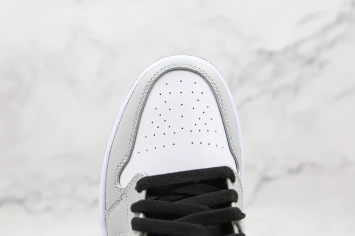 Tênis Air Jordan 1 Low - Grey White
