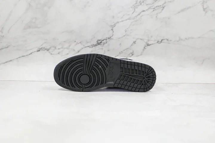 Tênis Air Jordan 1 Low - Grey White