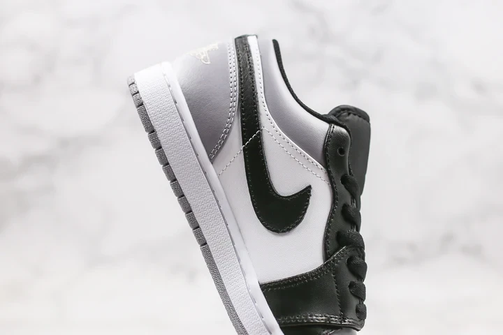 Tênis Air Jordan 1 Low - Light Smoke Grey