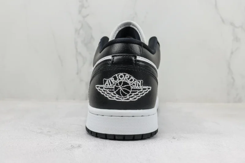 Tênis Air Jordan 1 Low - Panda