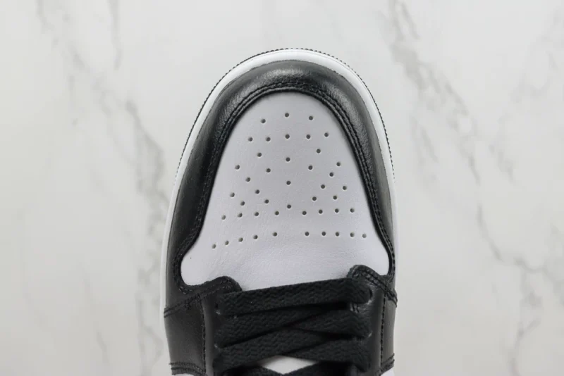 Tênis Air Jordan 1 Low - Panda