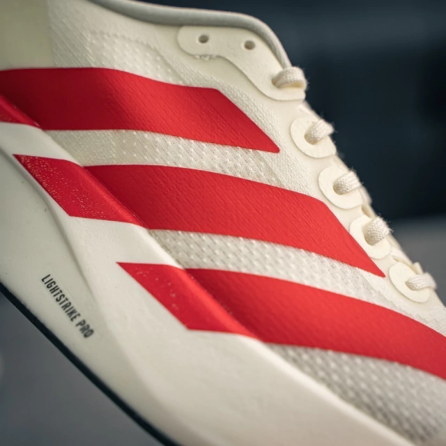Tênis Adidas Adizero Evo SL - Branco com Vermelho