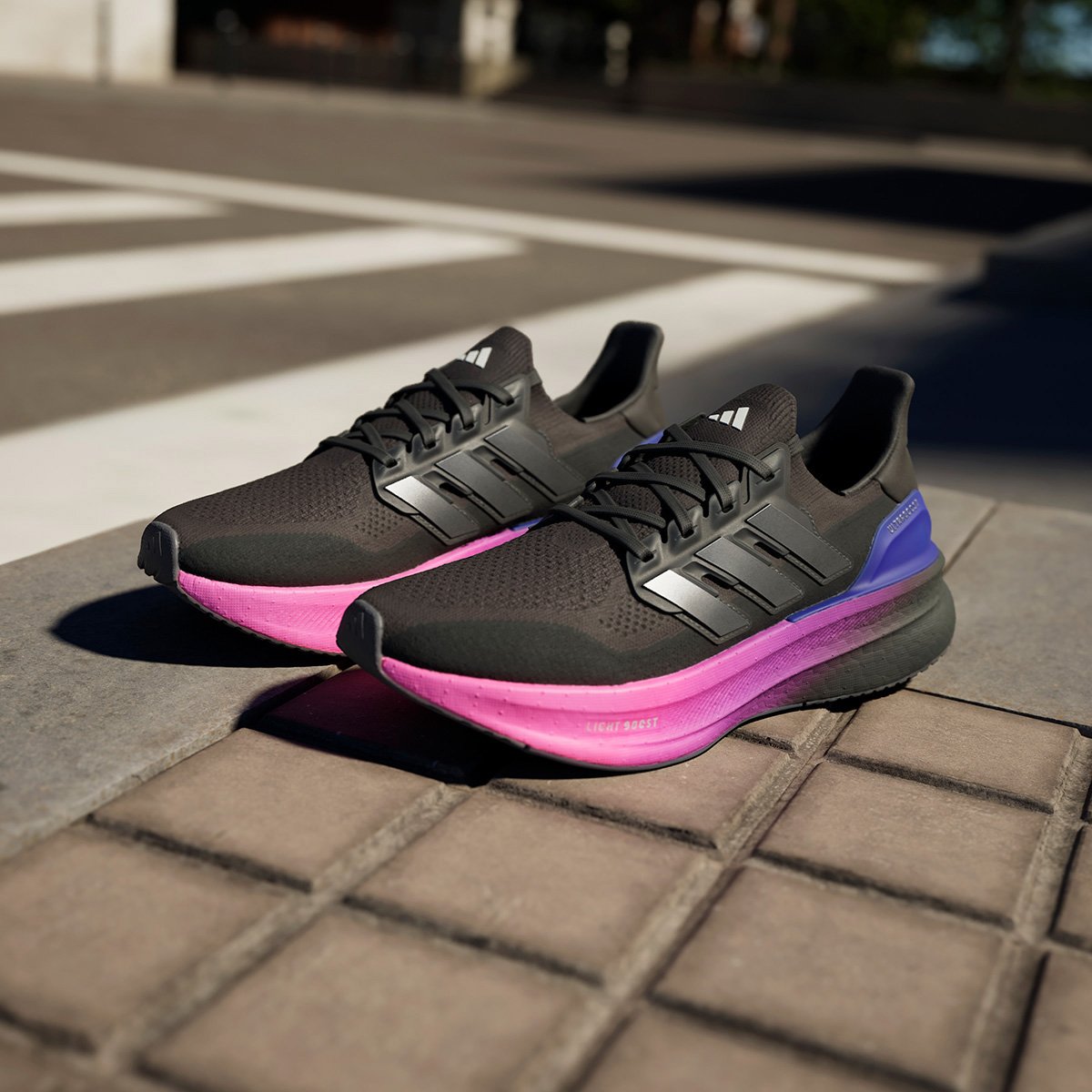 Tênis Adidas Ultraboost 5 Masculino - Preto | Rosa