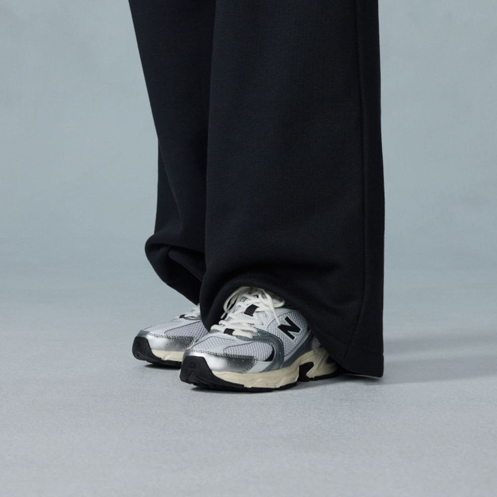 Tênis New Balance 530 Unisex Branco/Prata/Preto