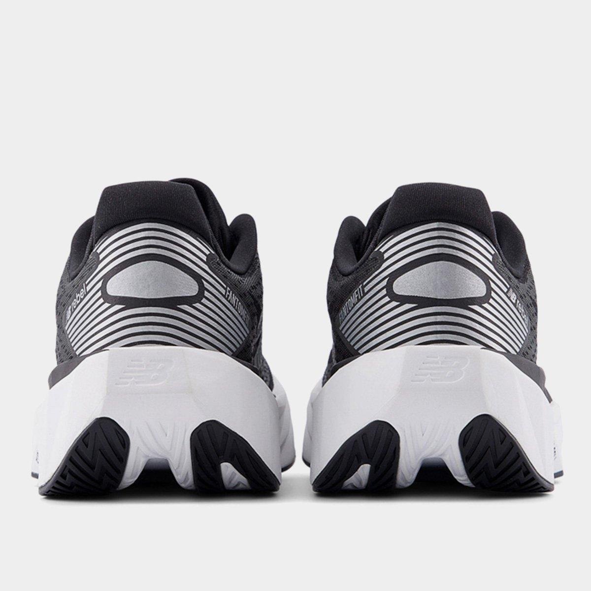 Tênis New Balance Fuelcell Rebel V5 Feminino - Preto+Branco