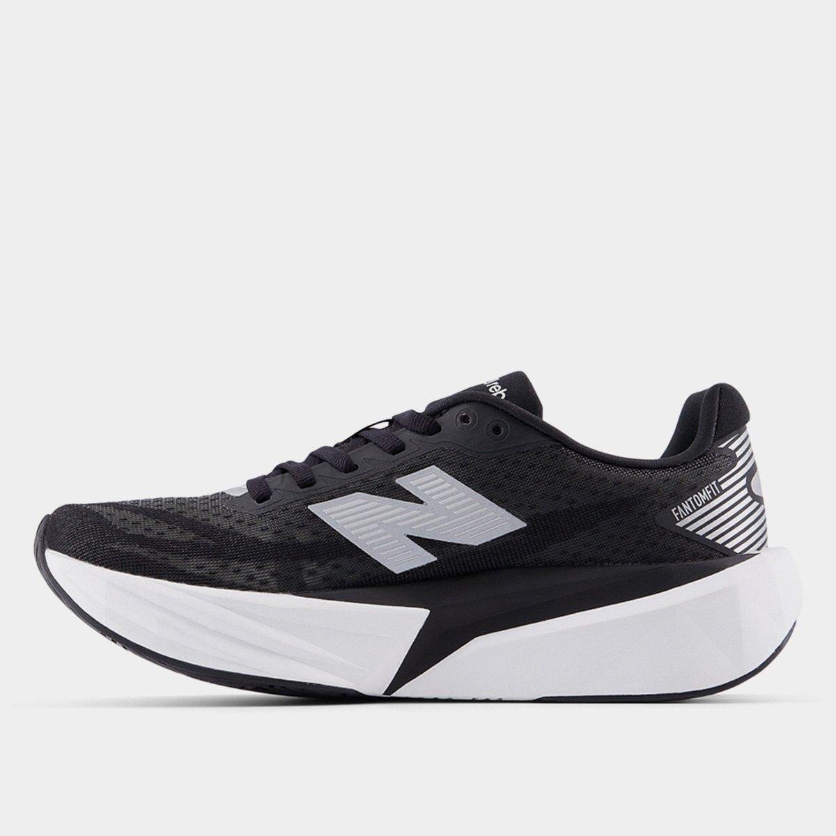 Tênis New Balance Fuelcell Rebel V5 Feminino - Preto+Branco