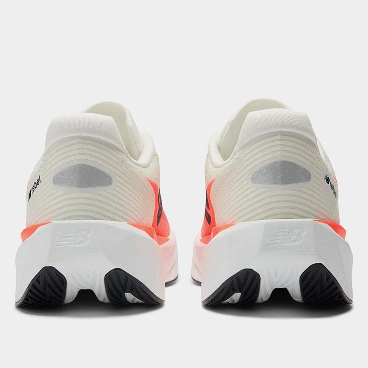 Tênis New Balance Fuelcell Rebel V5 Masculino - Rosa