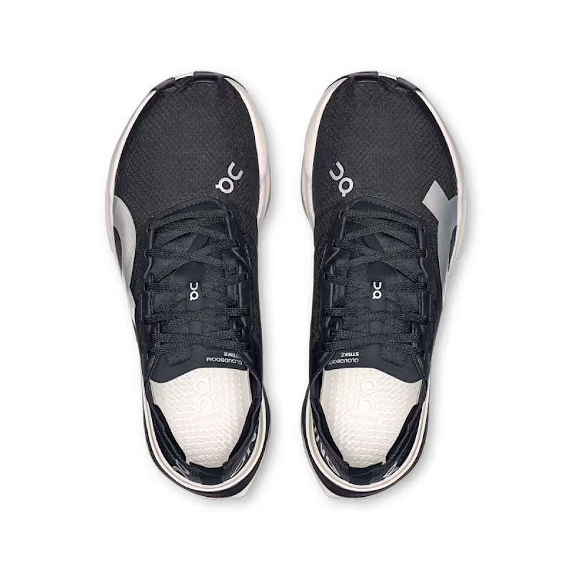 Tênis ON Cloudboom Strike Feminino - Black  |  White