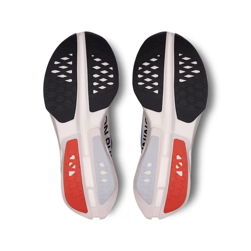 Tênis ON Cloudboom Strike Feminino - White  |  Flame