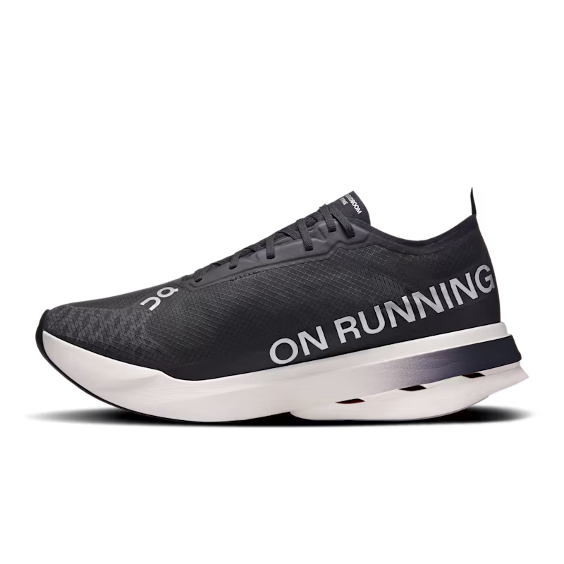 Tênis ON Cloudboom Strike Masculino - Black  |  White