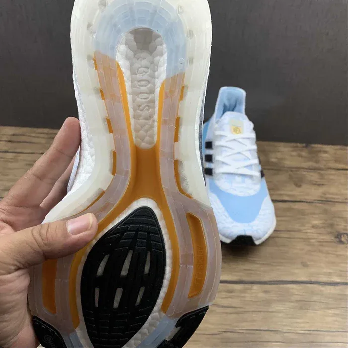 Tênis Adidas Ultraboost Light 21 Argentina Edição Especial